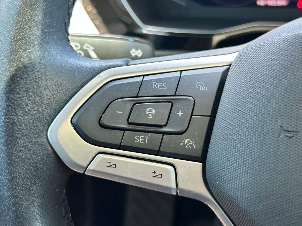 Used 2024 Volkswagen Jetta SEL FWD image 14