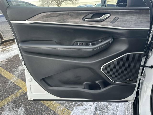 Used 2022 Jeep Grand Cherokee Limited 4xe w/ Luxury Tech Group II image 11