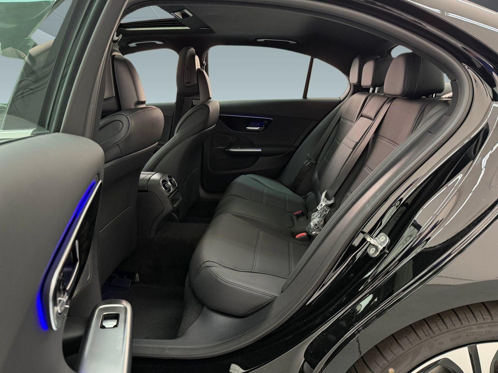 New 2026 Mercedes-Benz C 300 4MATIC Sedan image 19