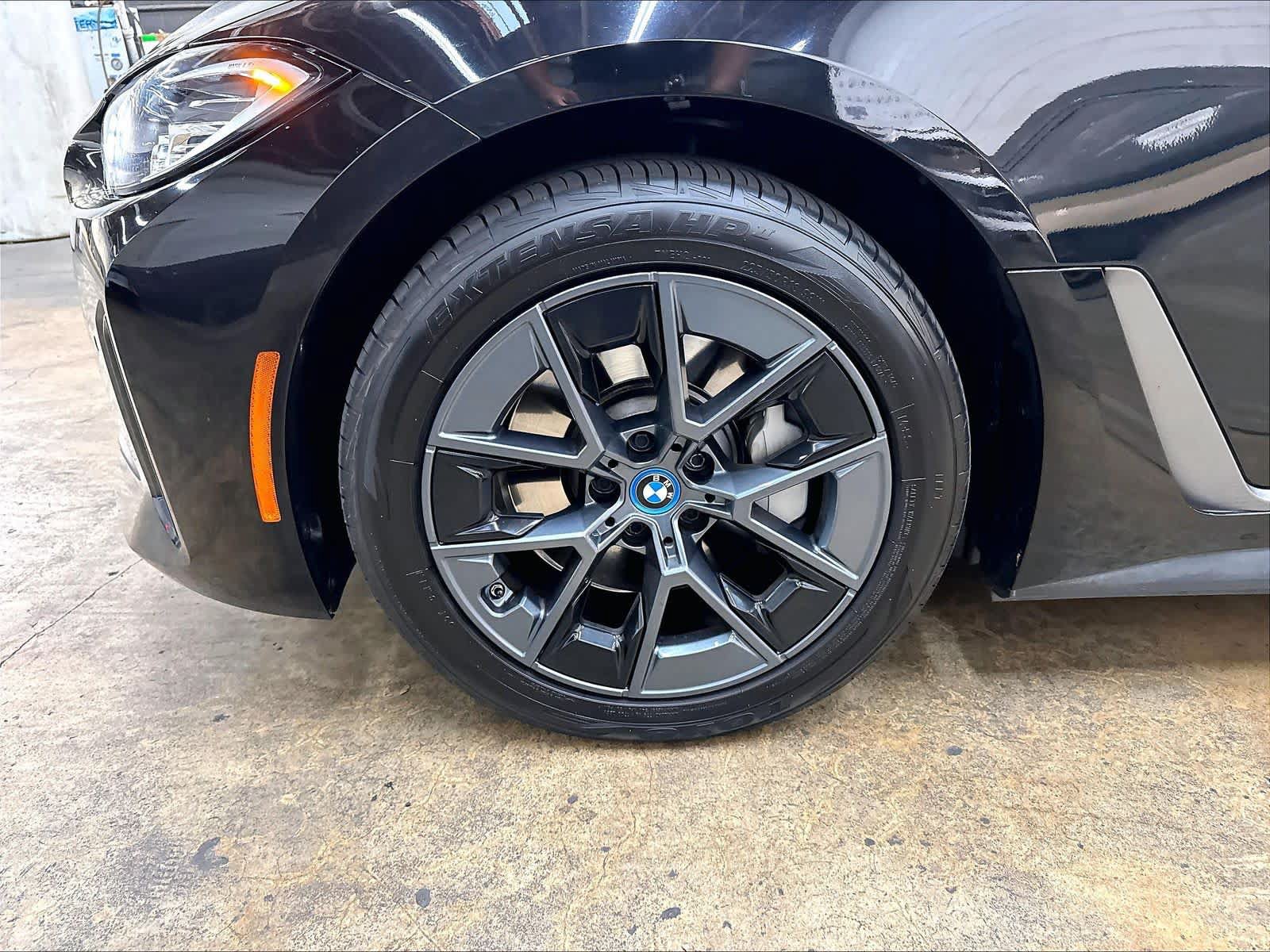 Used 2024 BMW i4 eDrive35 RWD image 12