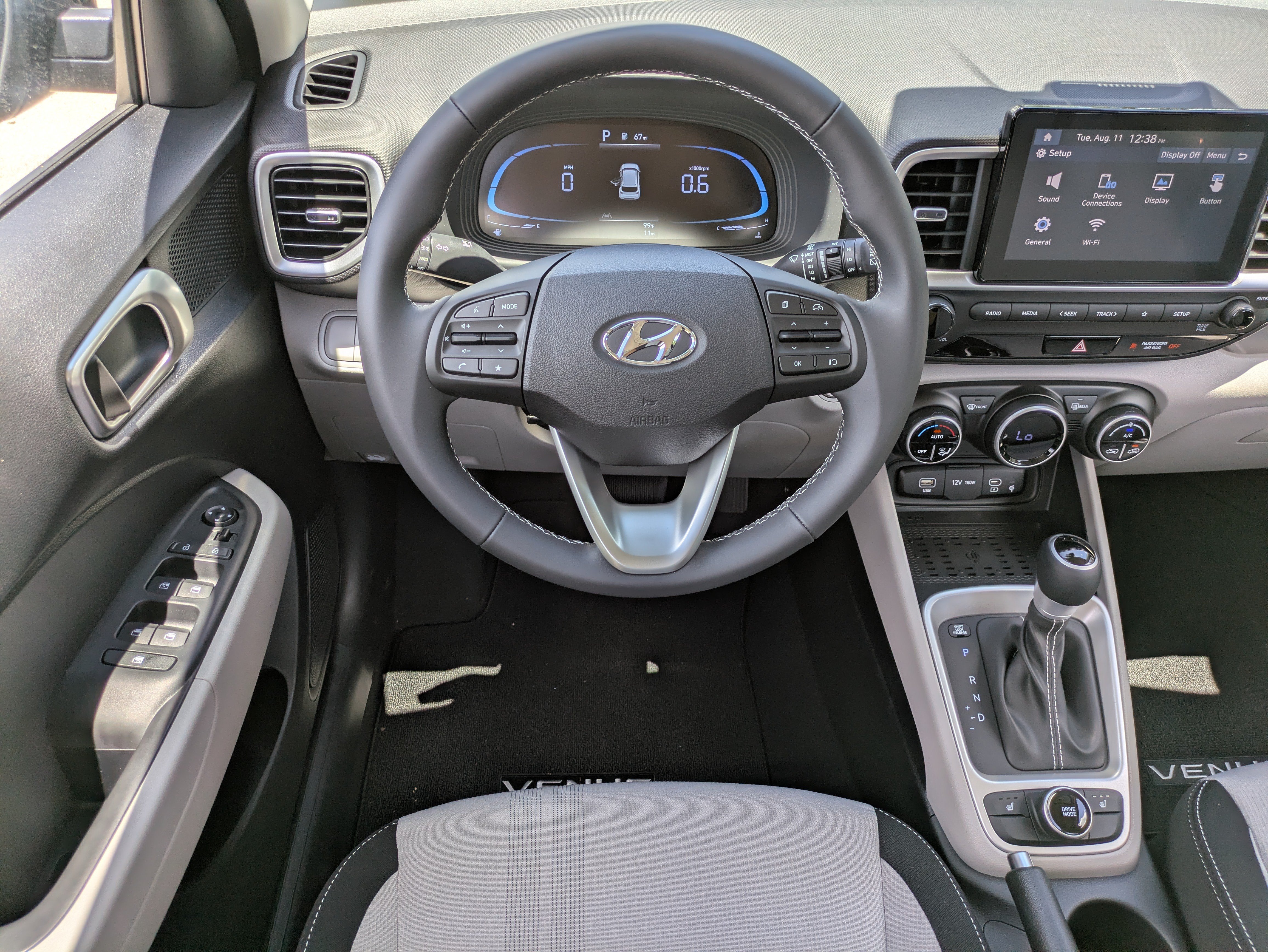 New 2026 Hyundai Venue SEL FWD image 13