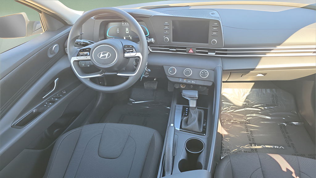 New 2026 Hyundai Elantra SE FWD image 11