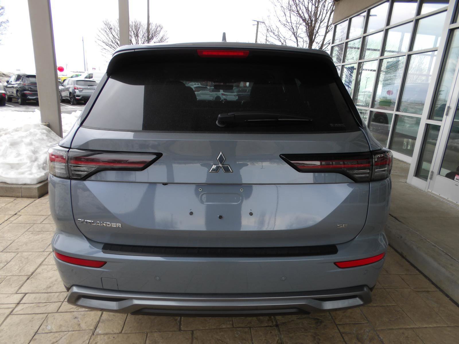 New 2026 Mitsubishi Outlander SE image 6