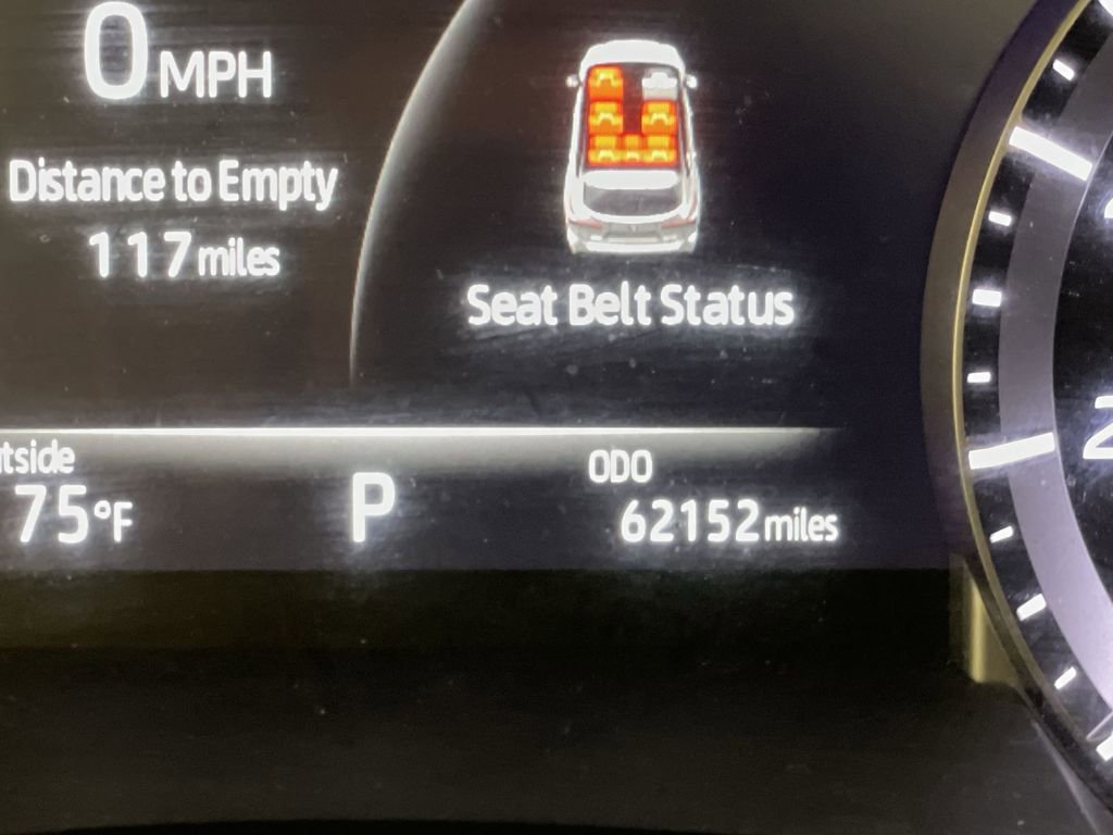 Used 2022 Toyota Highlander XLE image 12