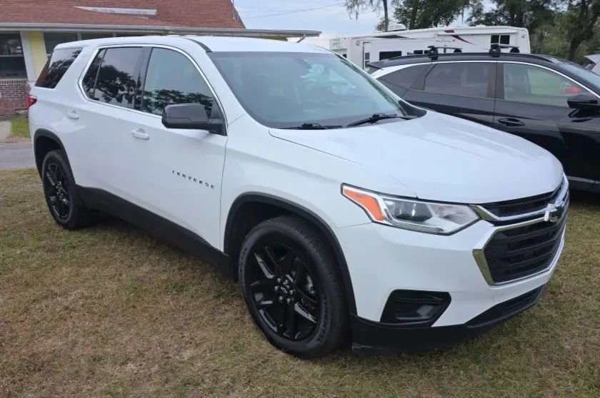 Used 2021 Chevrolet Traverse LS