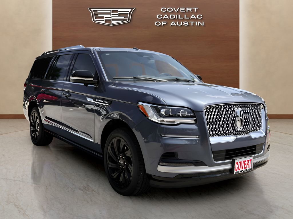 Used 2023 Lincoln Navigator L Reserve AWD/4WD image 6