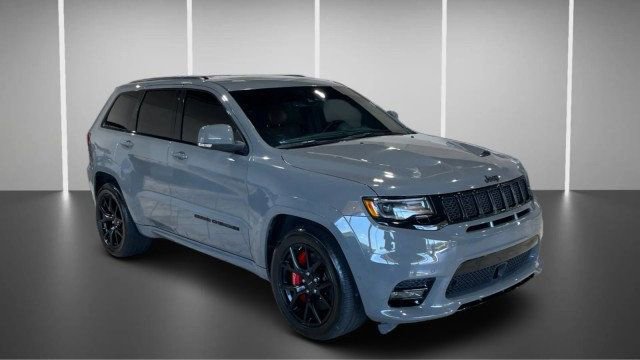 Used 2021 Jeep Grand Cherokee SRT w/ Trailer Tow Group IV AWD/4WD image 2