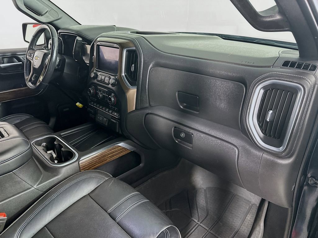 Used 2020 Chevrolet Silverado 1500 High Country w/ Technology Package image 31