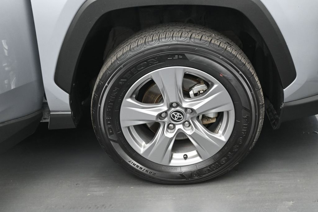 Certified 2025 Toyota RAV4 LE AWD/4WD image 34