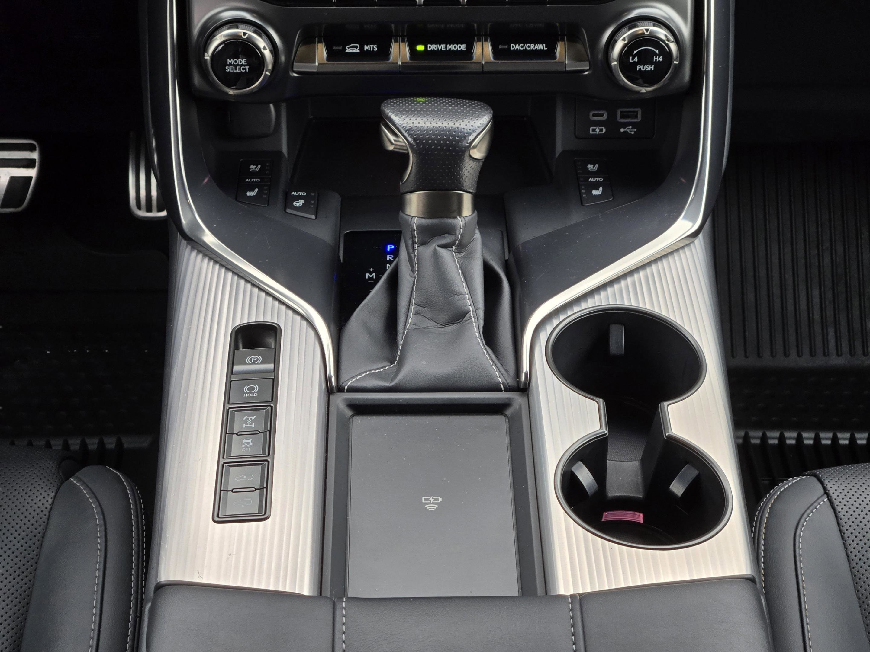 Used 2023 Lexus LX 600 F Sport AWD/4WD image 16