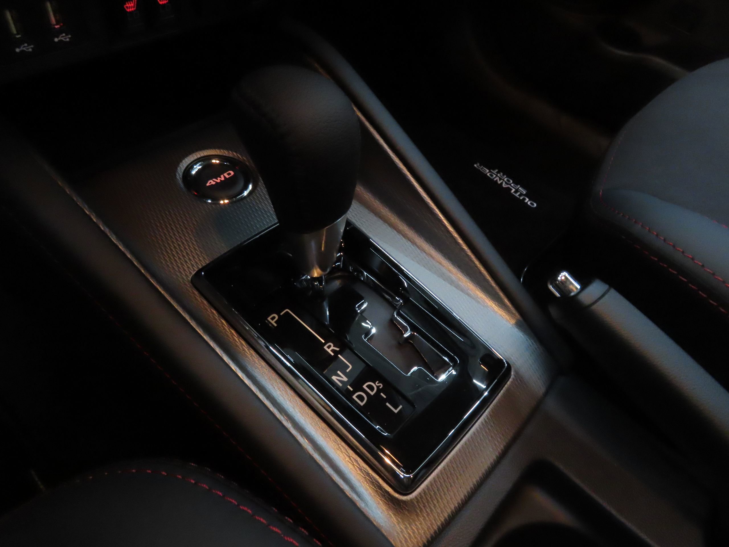New 2025 Mitsubishi Outlander Sport SE image 15