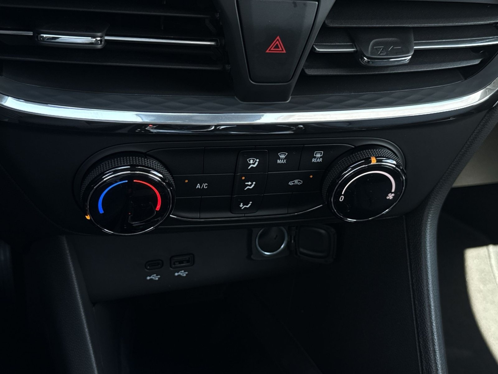 New 2026 Buick Encore GX Preferred FWD image 21