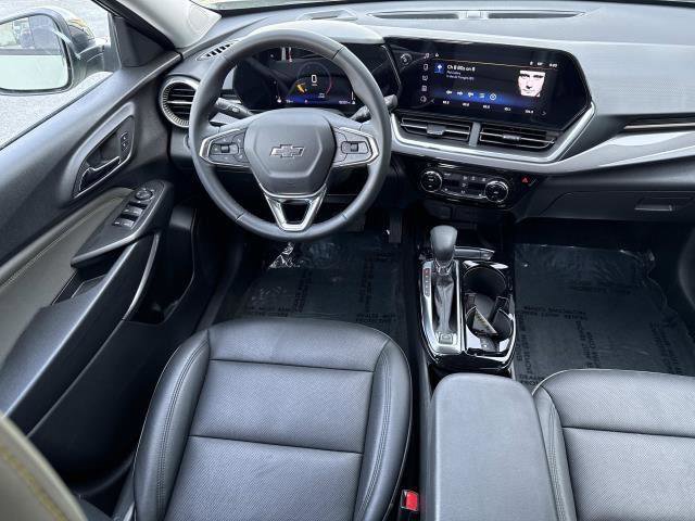 Used 2024 Chevrolet Trax ACTIV w/ Sunroof Package FWD image 27
