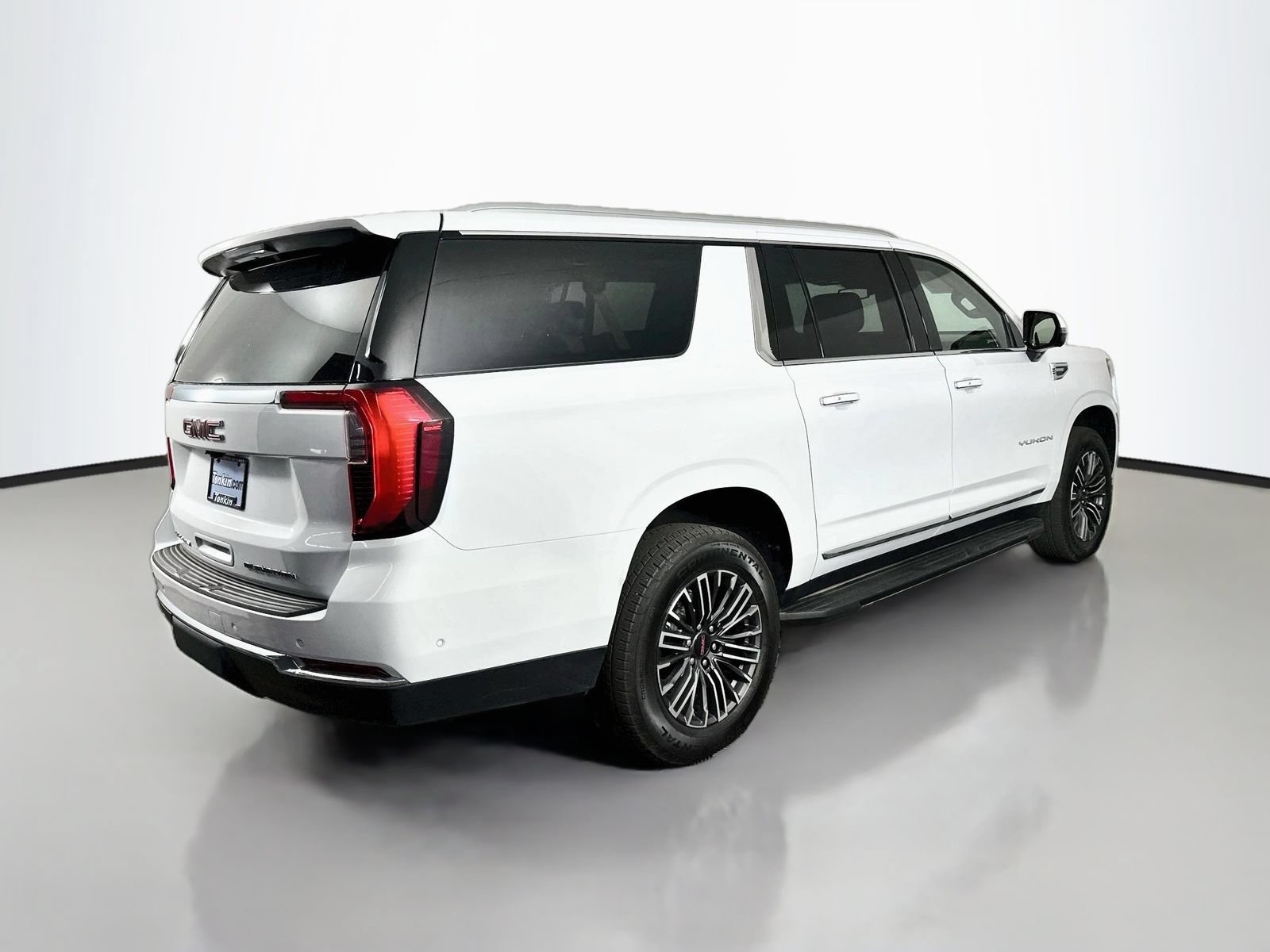Used 2026 GMC Yukon XL Elevation AWD/4WD image 8