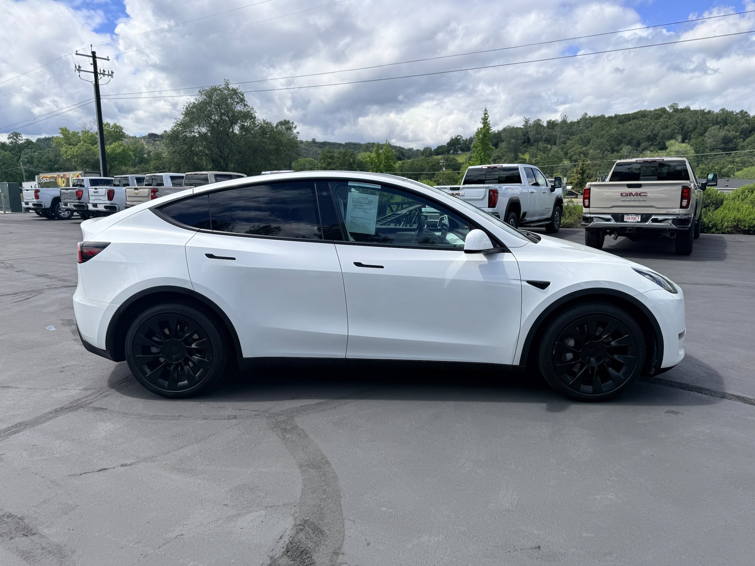 Used 2023 Tesla Model Y Long Range AWD/4WD image 5