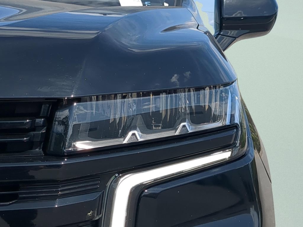 Used 2024 Chevrolet Suburban RST RWD image 24