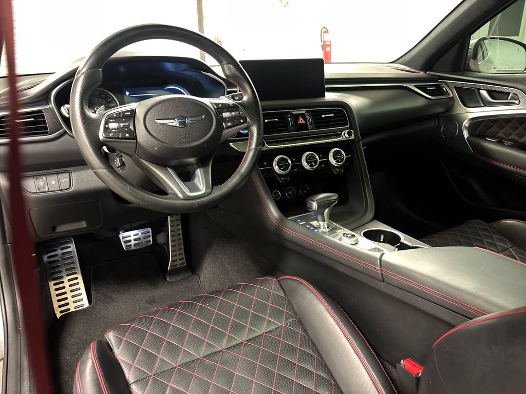 Used 2022 Genesis G70 3.3T RWD image 28