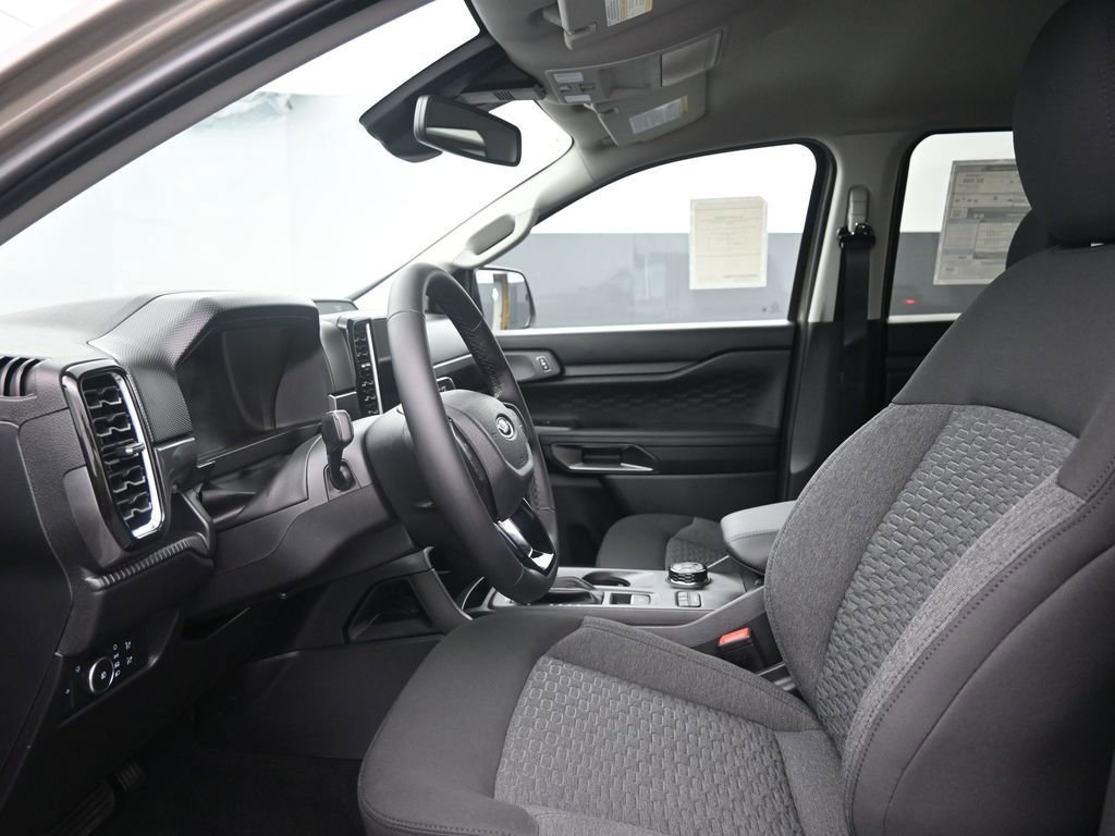 New 2025 Ford Ranger XLT w/ Equipment Group 301A High image 32