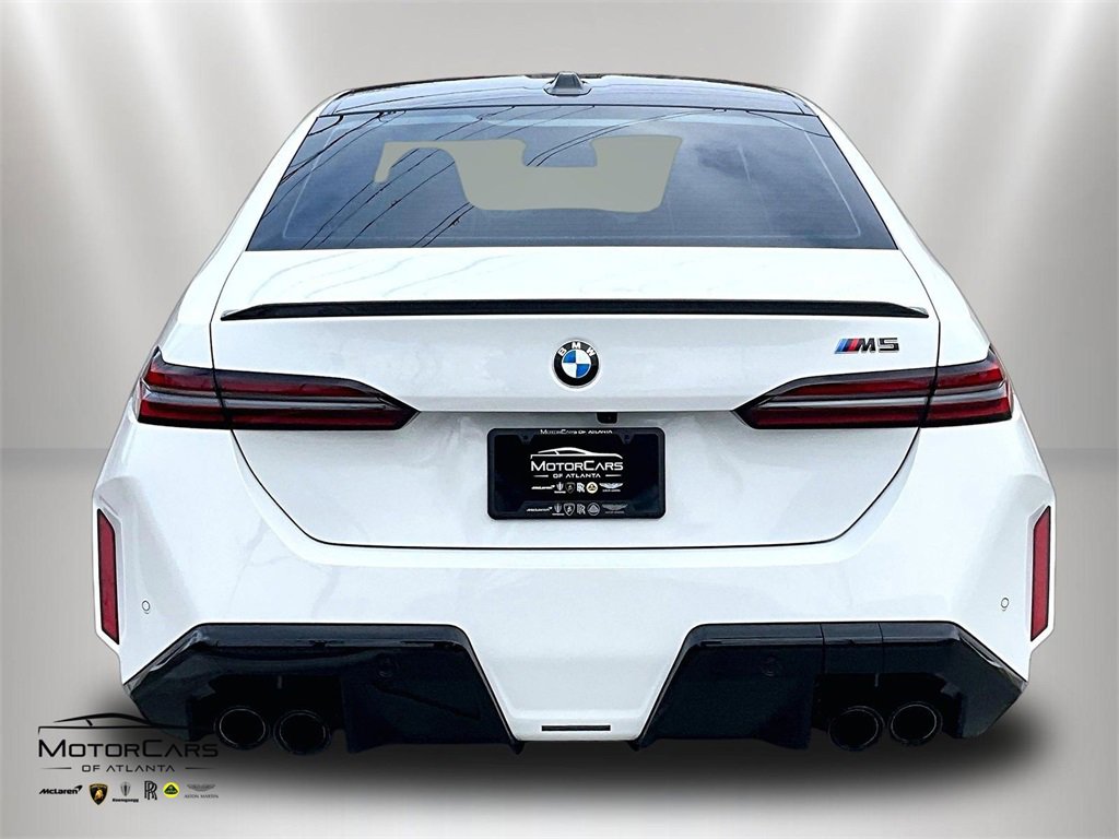 Used 2025 BMW M5 w/ Carbon Package image 4