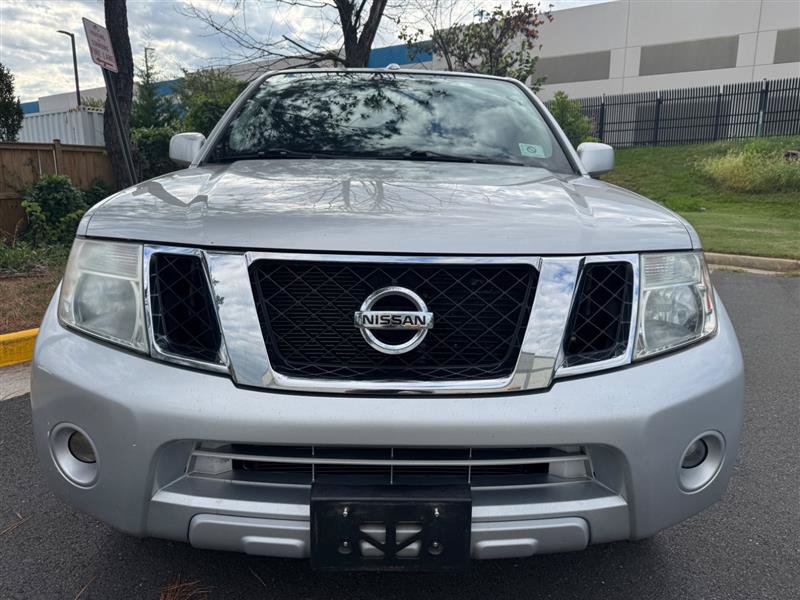 Used 2011 Nissan Pathfinder LE w/ Protection Pkg AWD/4WD image 9