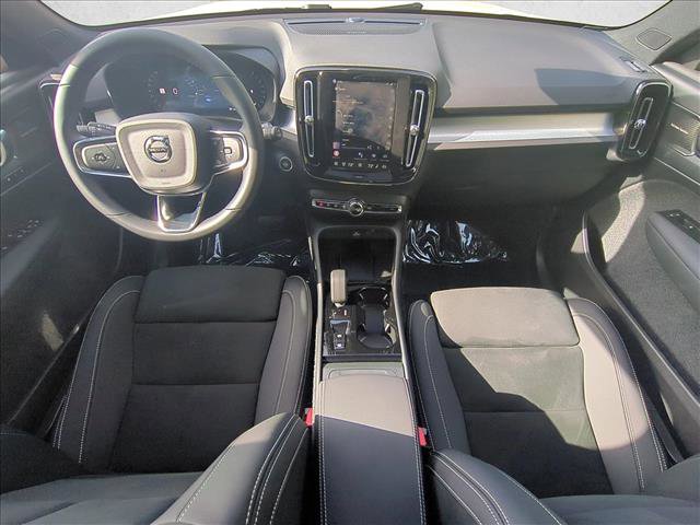 Used 2026 Volvo XC40 B5 Ultra w/ Protection Package Premier image 20