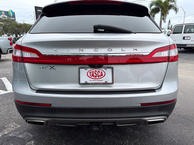 Used 2018 Lincoln MKX Reserve w/ Driver Assistance Package FWD image 6