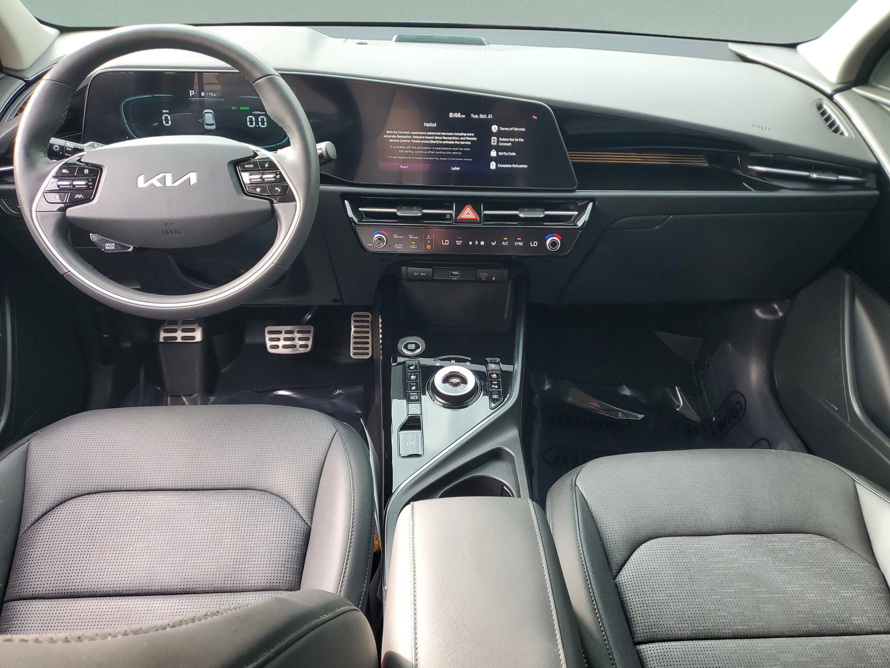Certified 2024 Kia Niro SX Touring image 13