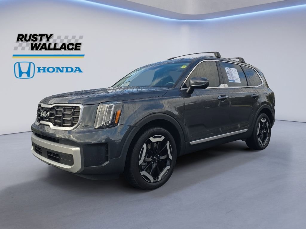 Used 2024 Kia Telluride S w/ S Sunroof Package