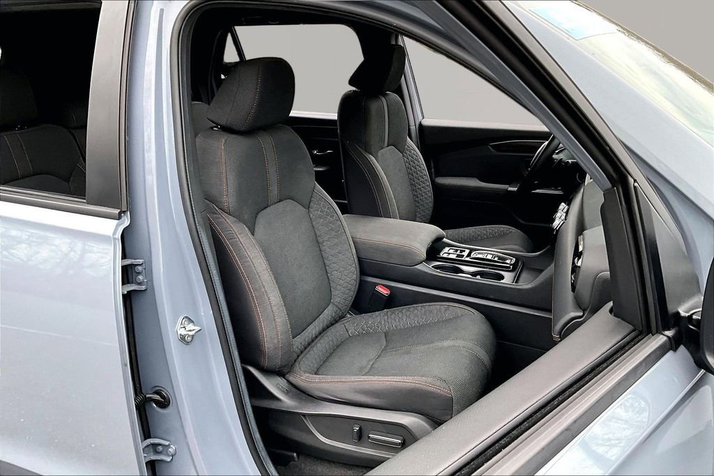 Certified 2024 Honda Pilot Sport image 20