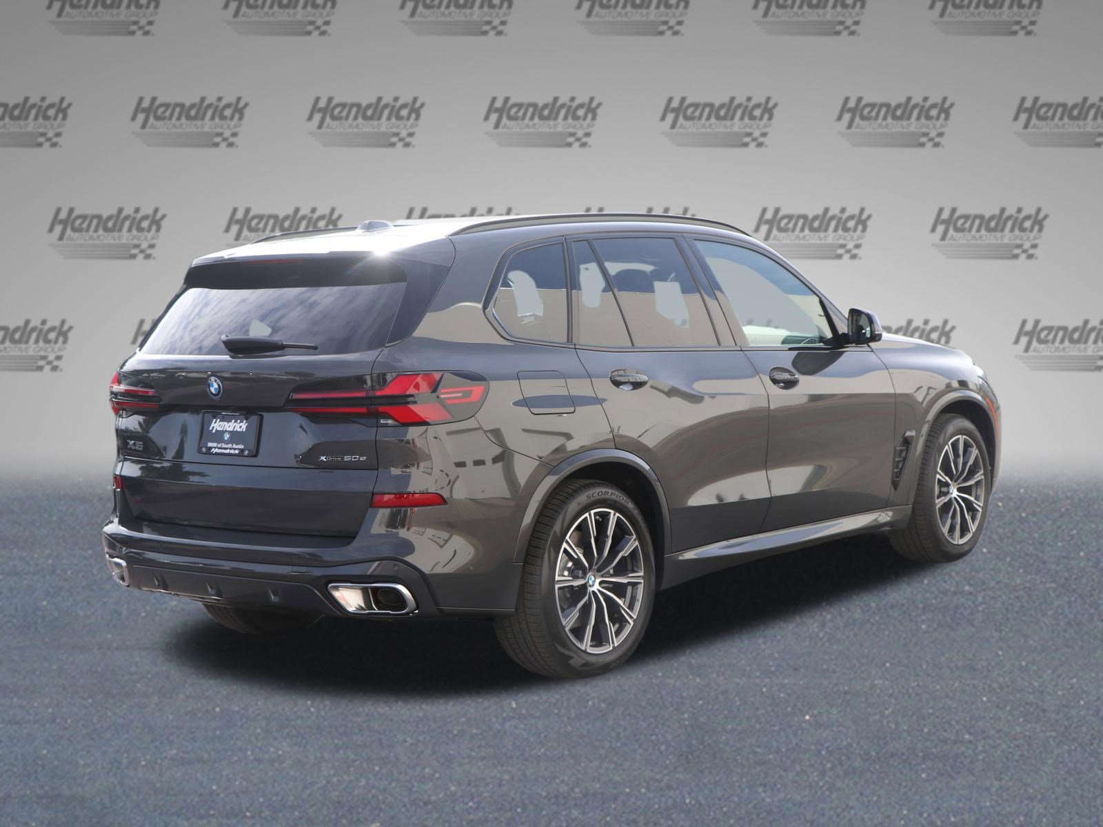 Used 2026 BMW X5 xDrive50e w/ M Sport Package AWD/4WD image 10