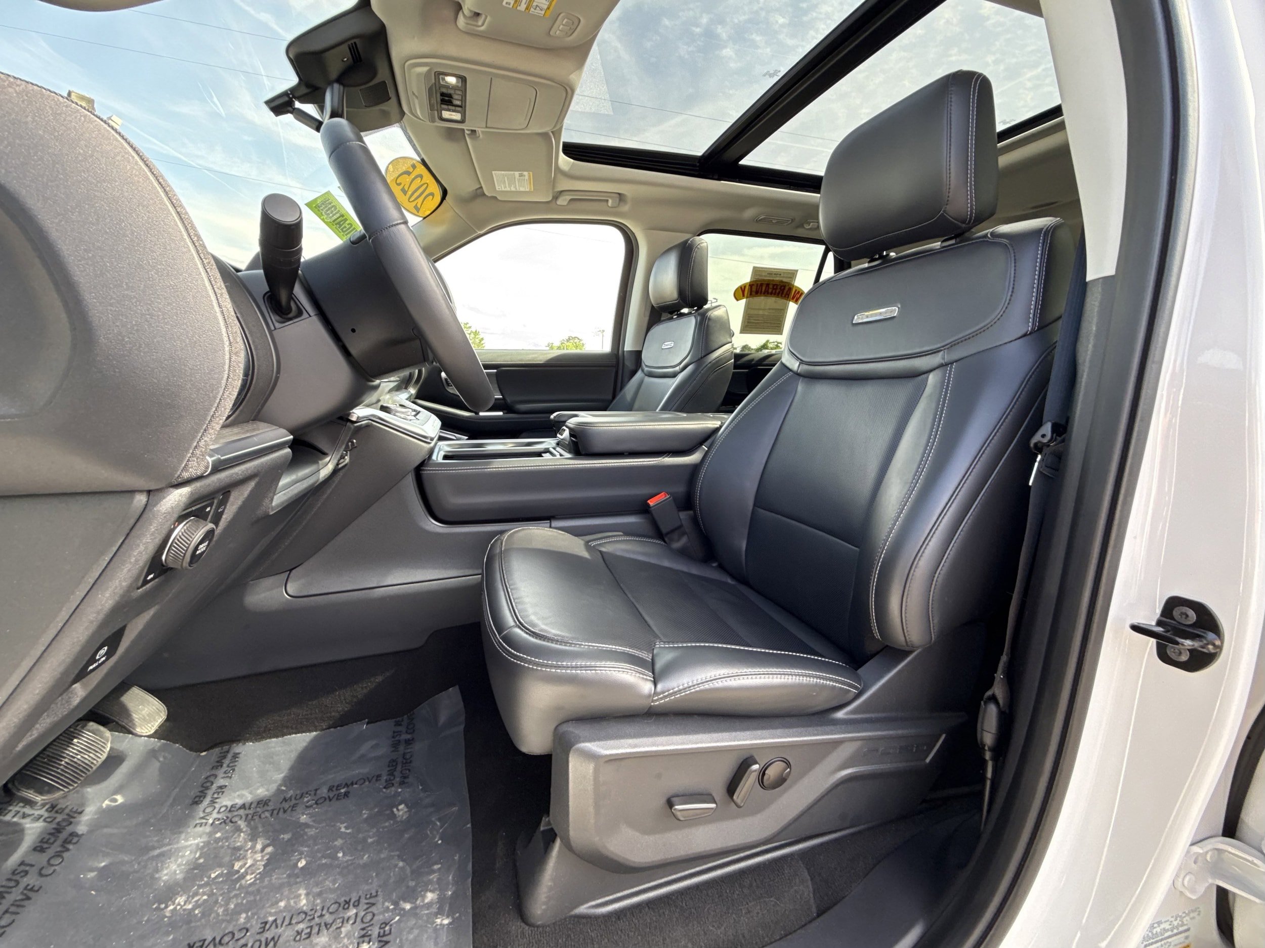 Used 2025 Ford Expedition Max Platinum AWD/4WD image 12