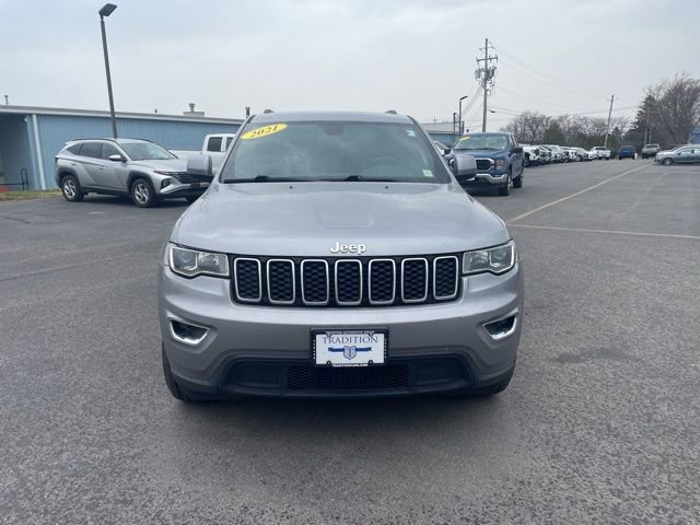 Used 2021 Jeep Grand Cherokee Laredo AWD/4WD image 6