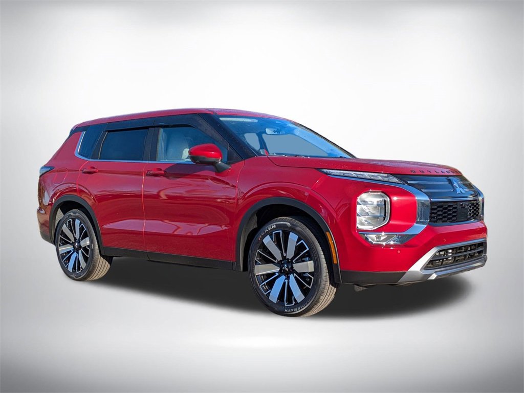 New 2025 Mitsubishi Outlander SE image 2