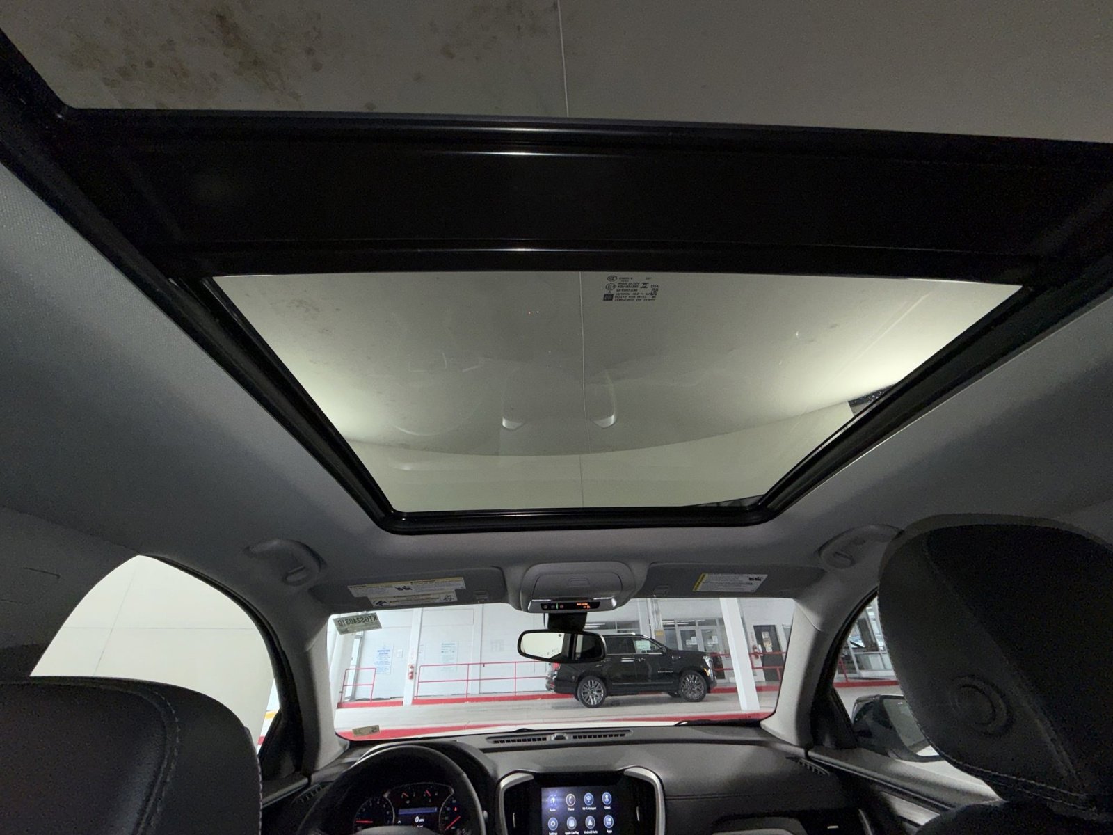 Used 2024 GMC Terrain SLT w/ Elevation Edition image 24