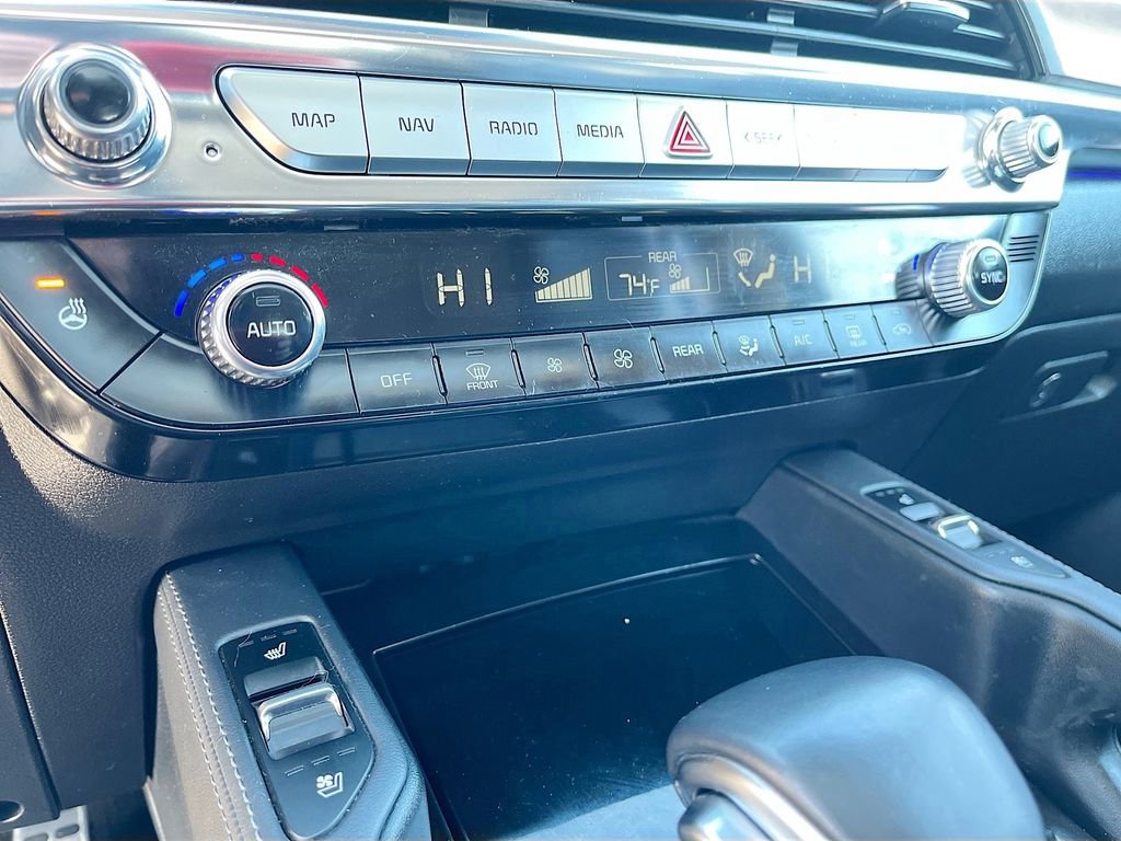 Used 2022 Kia Telluride SX w/ SX Prestige Package image 16