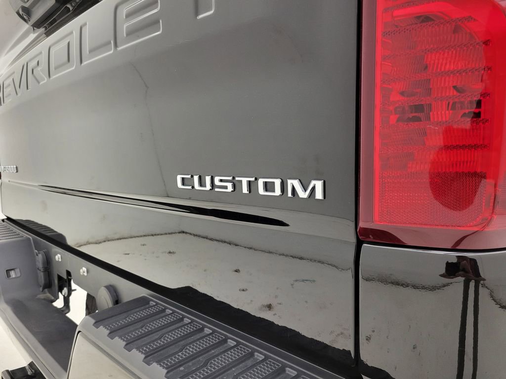 Used 2024 Chevrolet Silverado 1500 Custom image 23