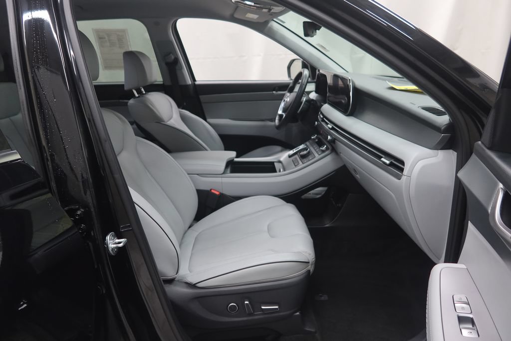 Used 2023 Hyundai Palisade SEL AWD/4WD image 13