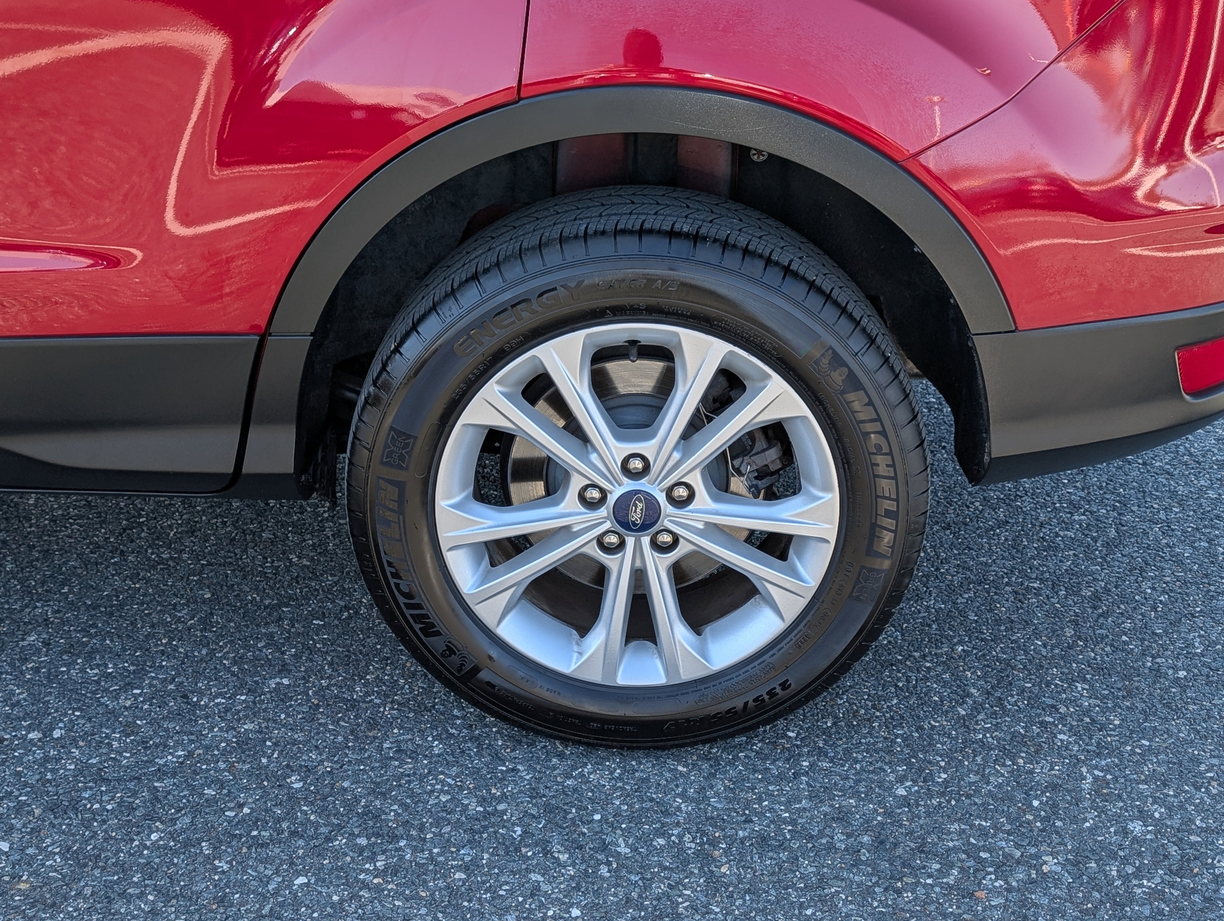 Certified 2018 Ford Escape SEL image 9