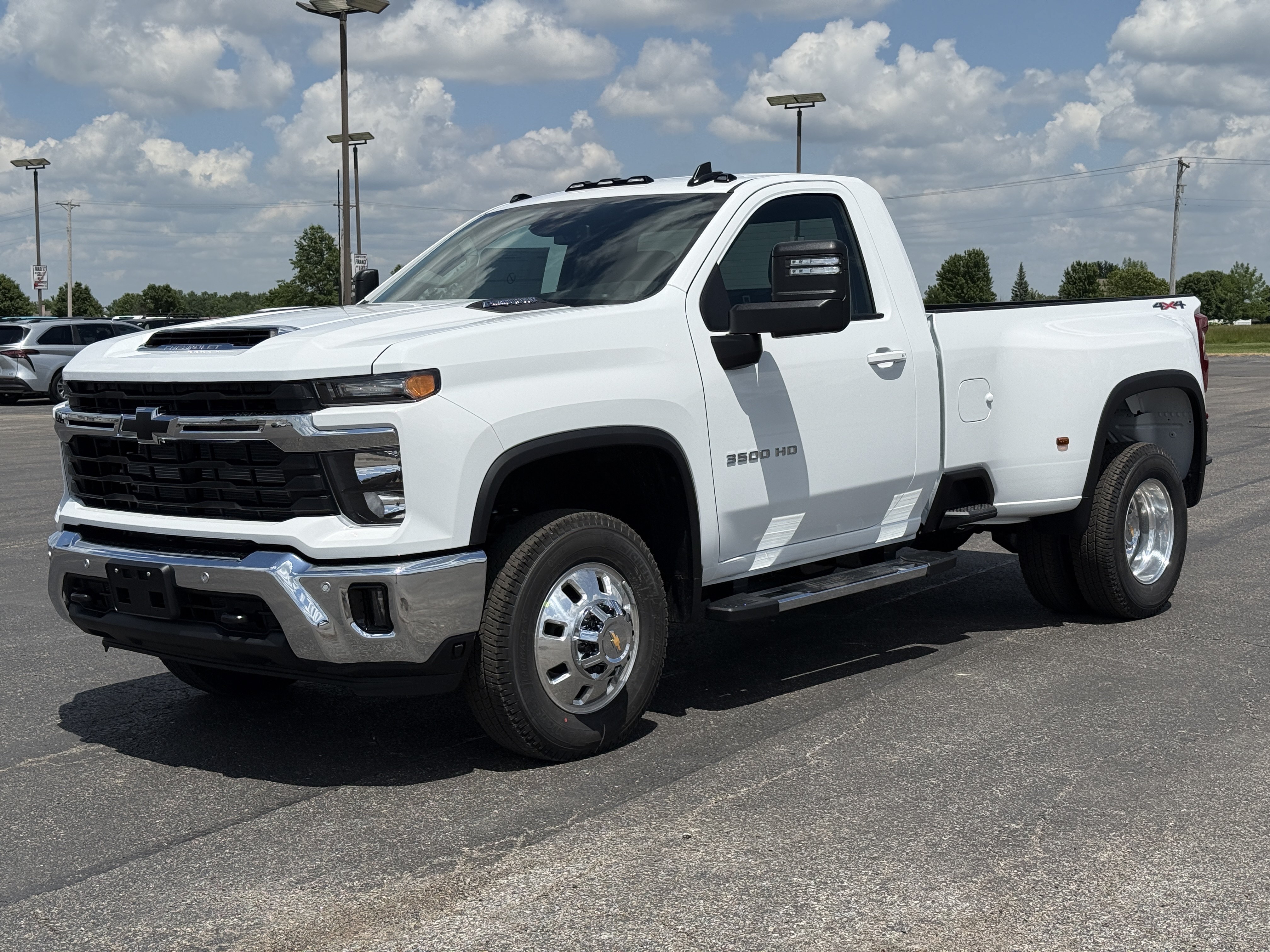 New 2026 Chevrolet Silverado 3500 LT AWD/4WD image 8