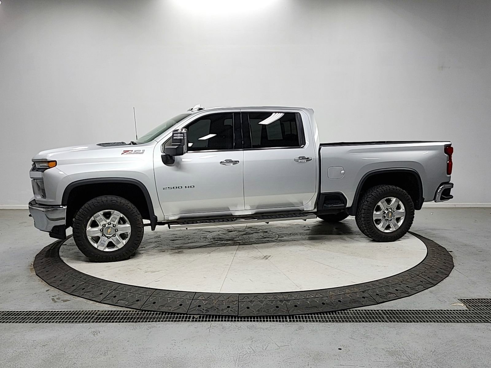 Used 2022 Chevrolet Silverado 2500 LTZ image 4