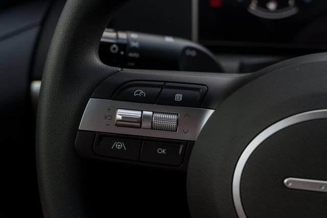 New 2025 Hyundai Santa Cruz SE FWD image 11