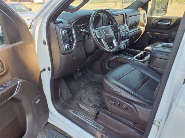 Used 2020 GMC Sierra 3500 Denali w/ Technology Package image 10