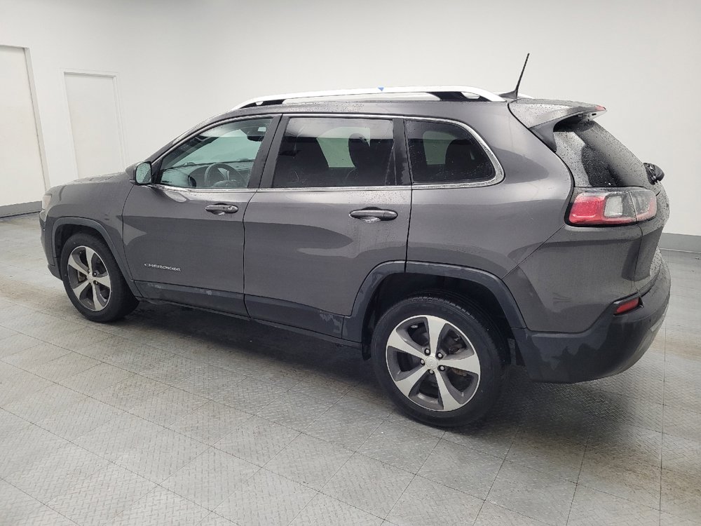 Used 2019 Jeep Cherokee Limited image 3