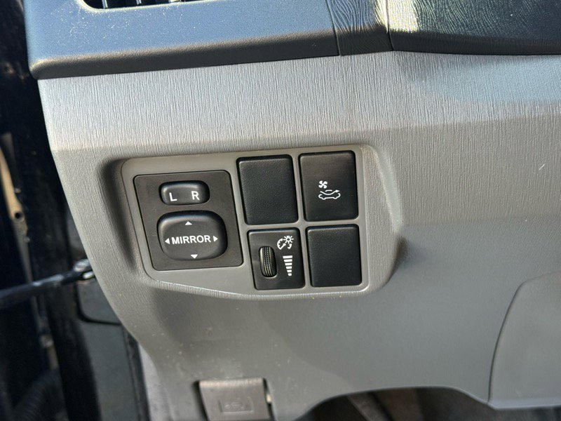Used 2011 Toyota Prius Three w/ Solar Roof Pkg image 13
