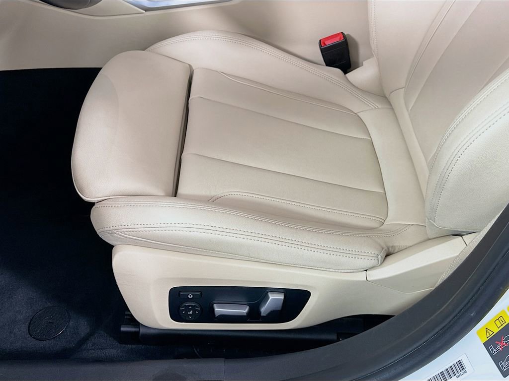 Used 2021 BMW 330e w/ Premium Package image 20