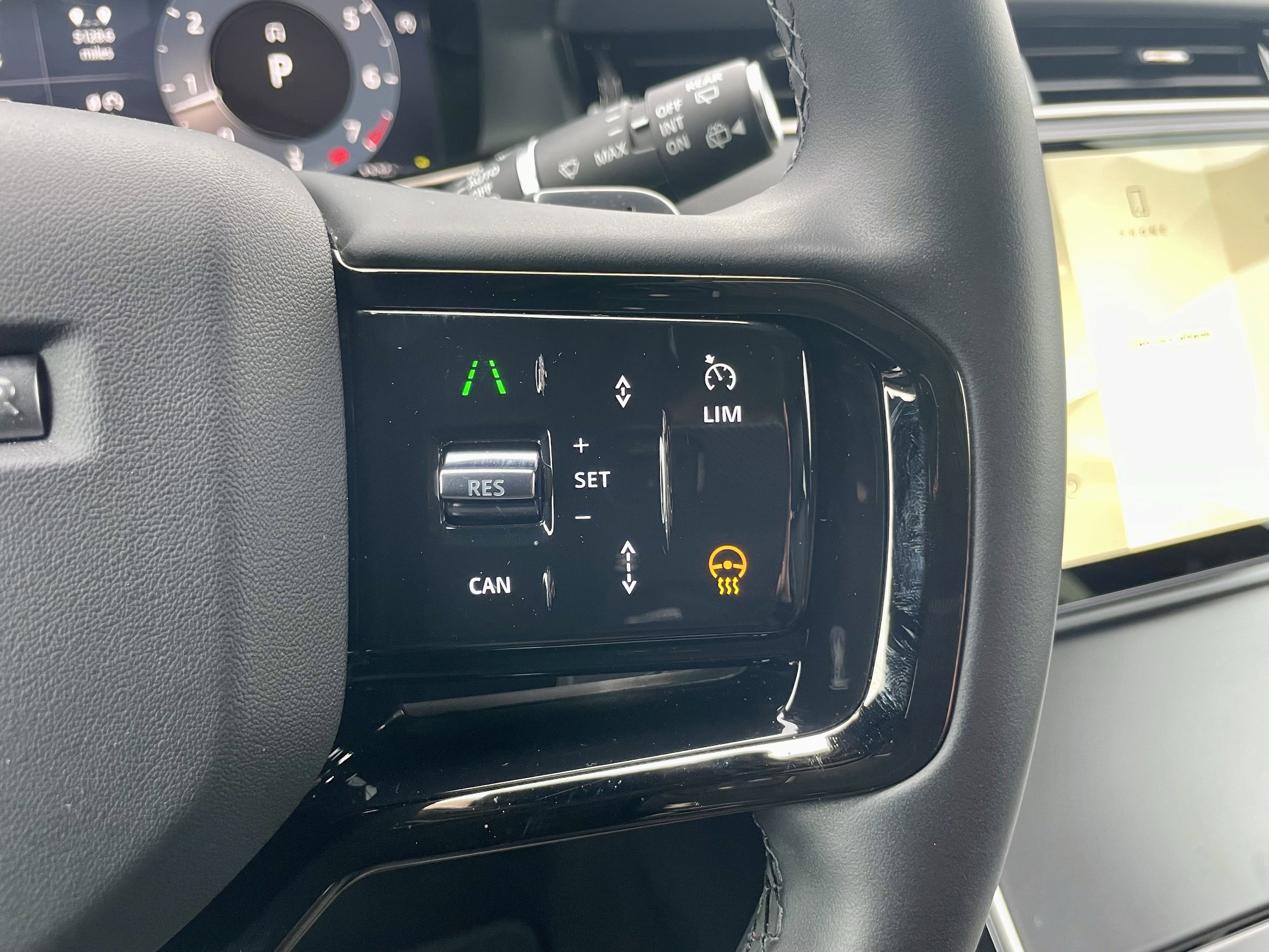 Certified 2024 Land Rover Range Rover Evoque Dynamic SE image 22