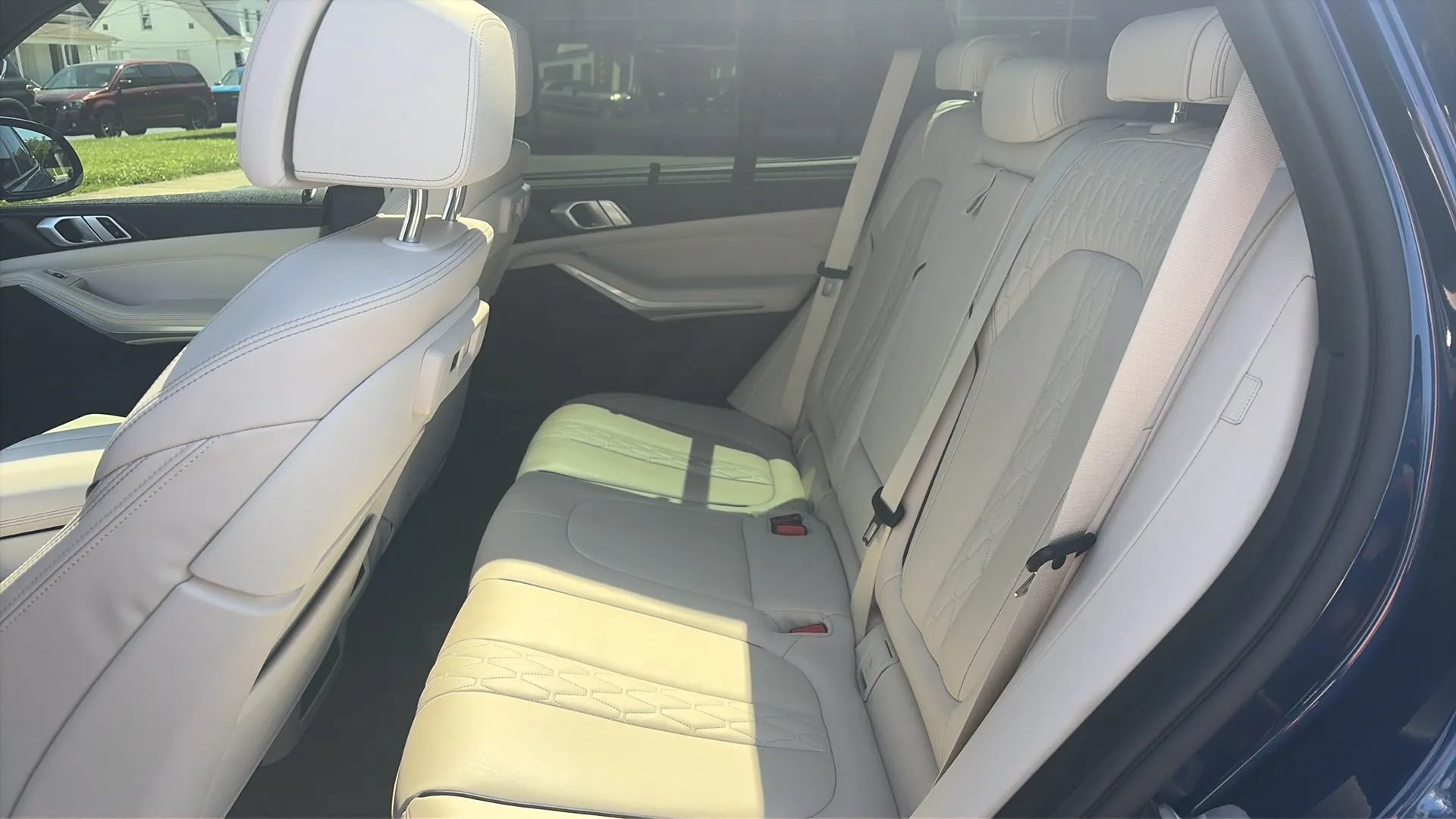 Used 2022 BMW X5 xDrive45e w/ M Sport Package AWD/4WD image 15