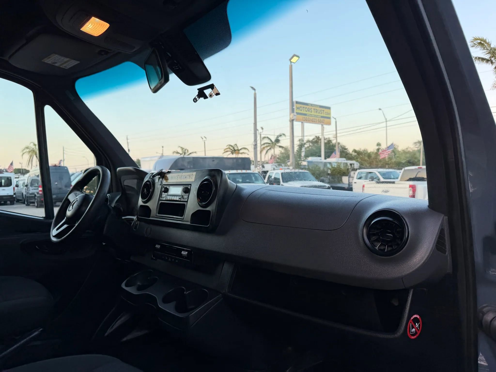 Used 2019 Mercedes-Benz Sprinter 144 image 15