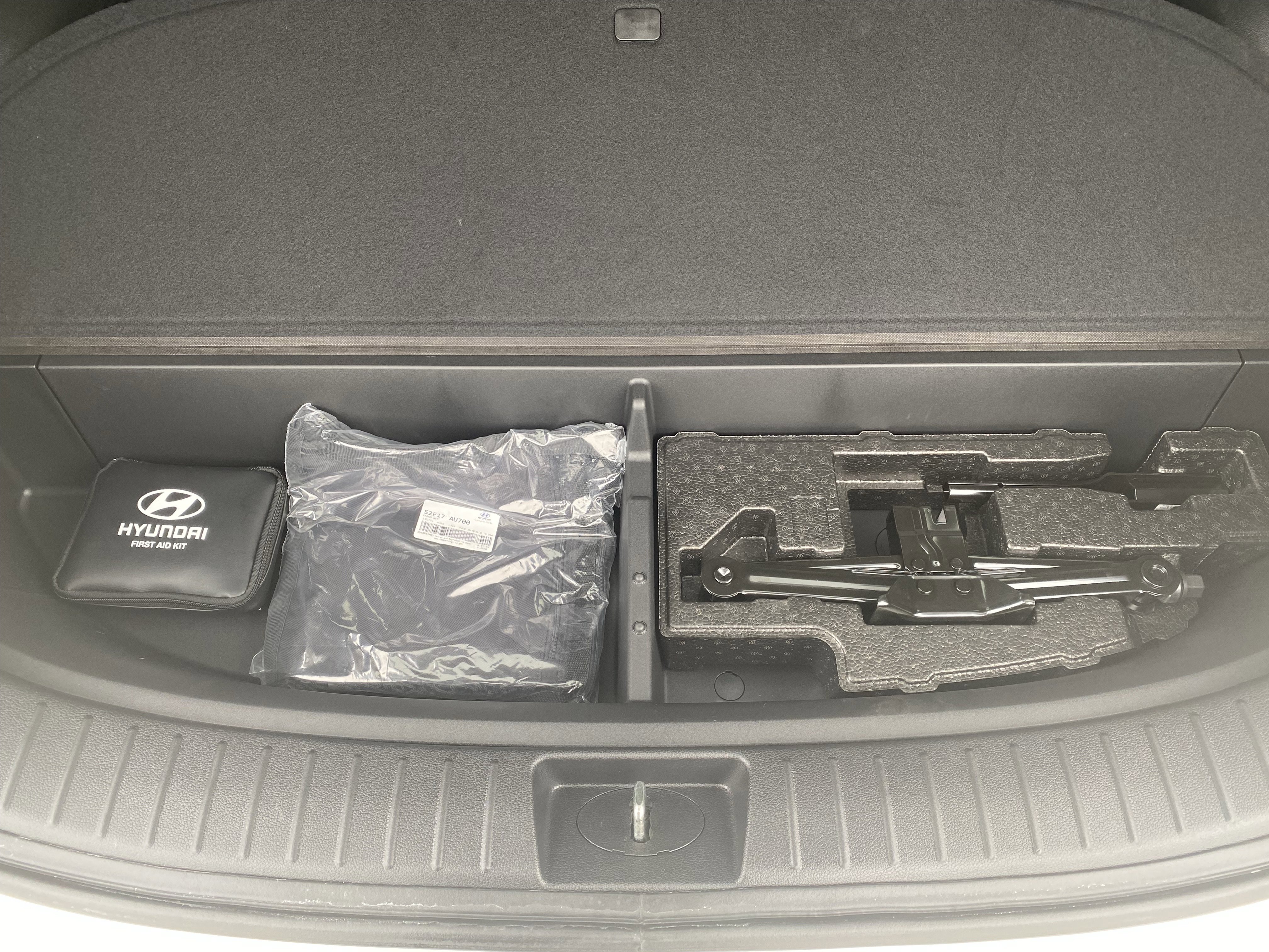 Used 2023 Hyundai Santa Fe SE w/ Cargo Package image 25