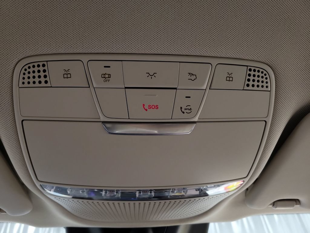 Used 2022 Mercedes-Benz GLC 300 4MATIC w/ Premium Package Lite image 20